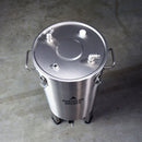 Reactor with cooling lid on